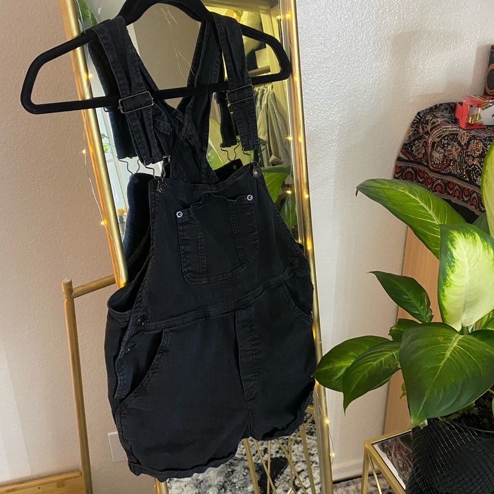Brandy Melville black overalls one size
